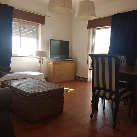 Quinta Da Alfarrobeira - Vale Parra - Guia Албуфейра